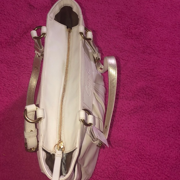 White Coach Bag - Picture 6 of 11